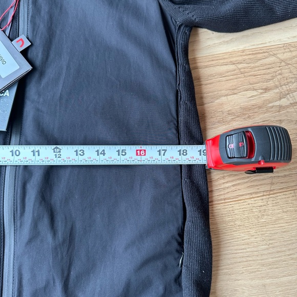 Duvetica ladies jacket - BNWT !! Black size 42 - Picture 7 of 12